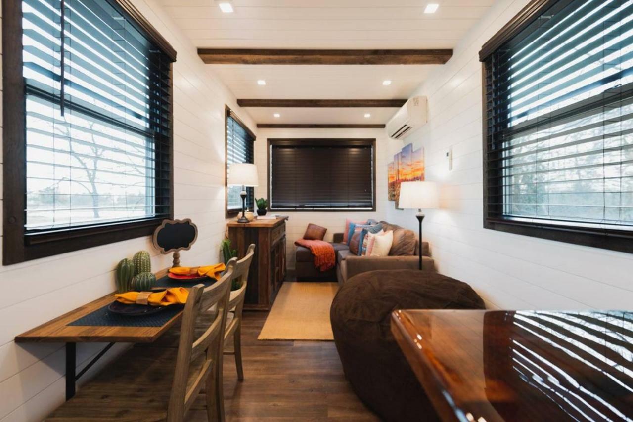 The Hacienda Beautiful New Container Home 12 Min To Magnolia Waco Buitenkant foto